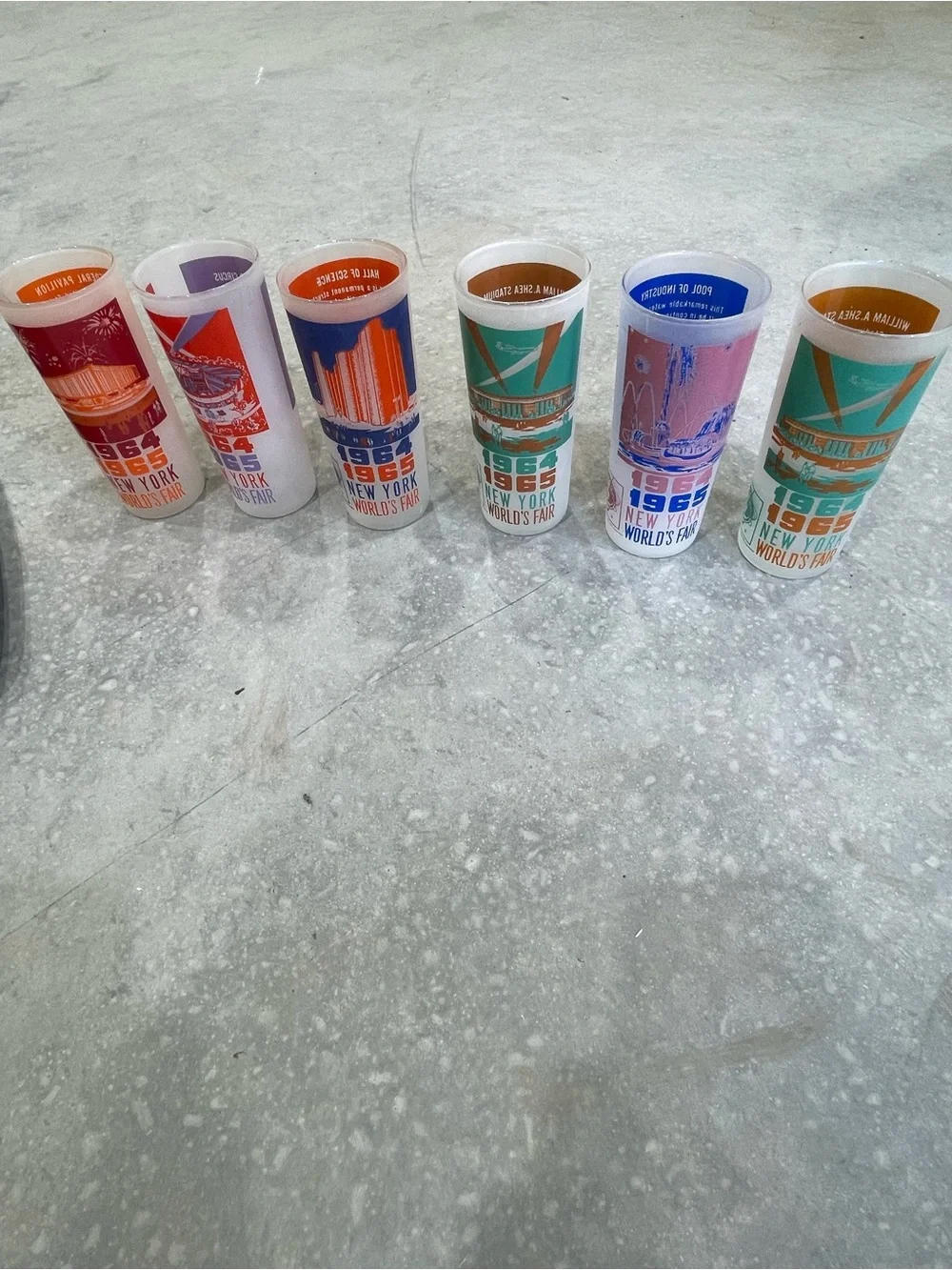 VTG 1964-65 New York World’s Fair Souvenir Drinking Glasses Set of 5 (6 total)